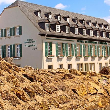 Hotel Eifelbraeu Битбург Экстерьер фото
