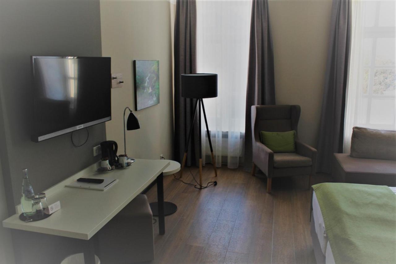 Hotel Eifelbraeu Битбург Экстерьер фото