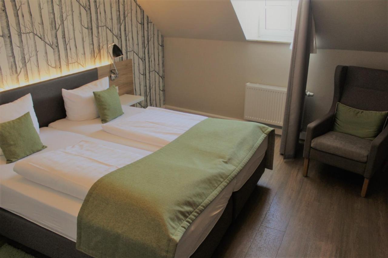 Hotel Eifelbraeu Битбург Экстерьер фото