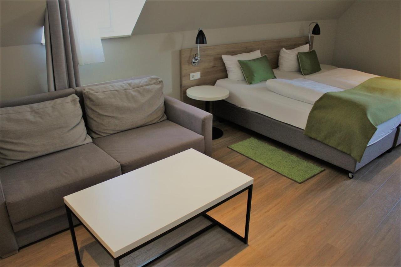 Hotel Eifelbraeu Битбург Экстерьер фото