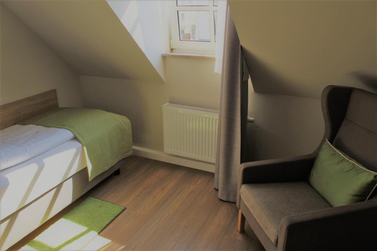 Hotel Eifelbraeu Битбург Экстерьер фото