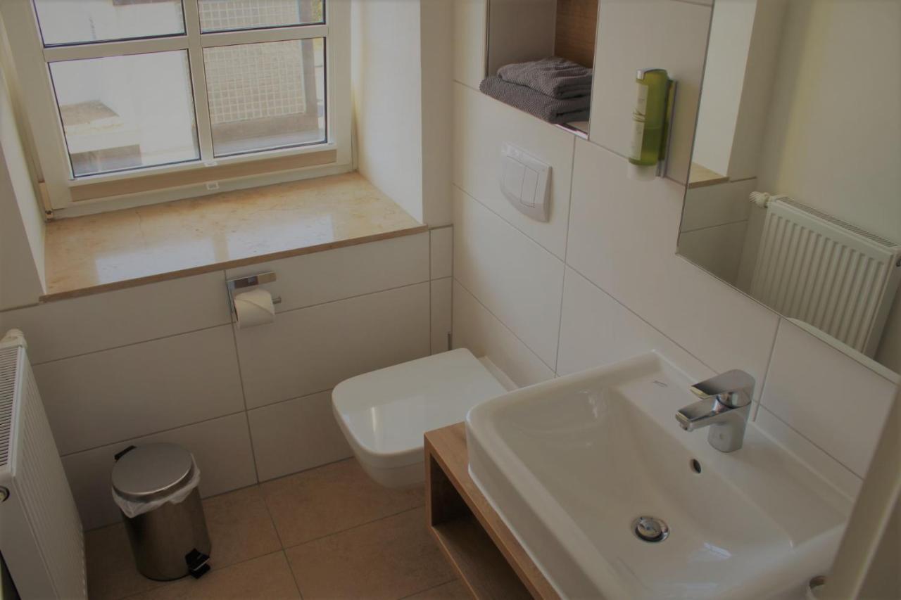 Hotel Eifelbraeu Битбург Экстерьер фото