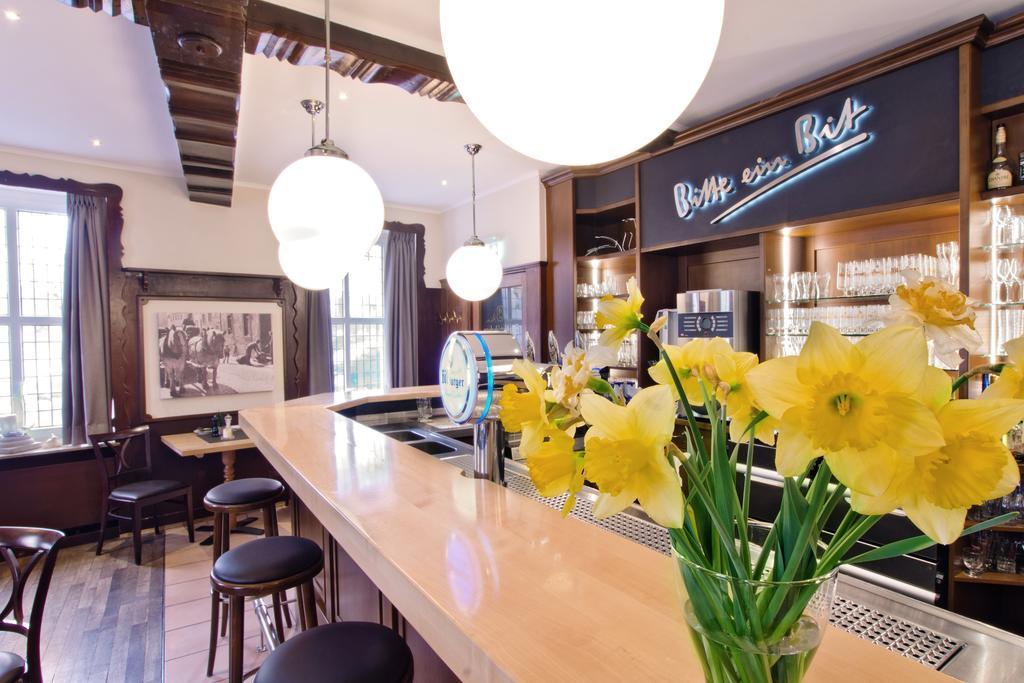 Hotel Eifelbraeu Битбург Экстерьер фото